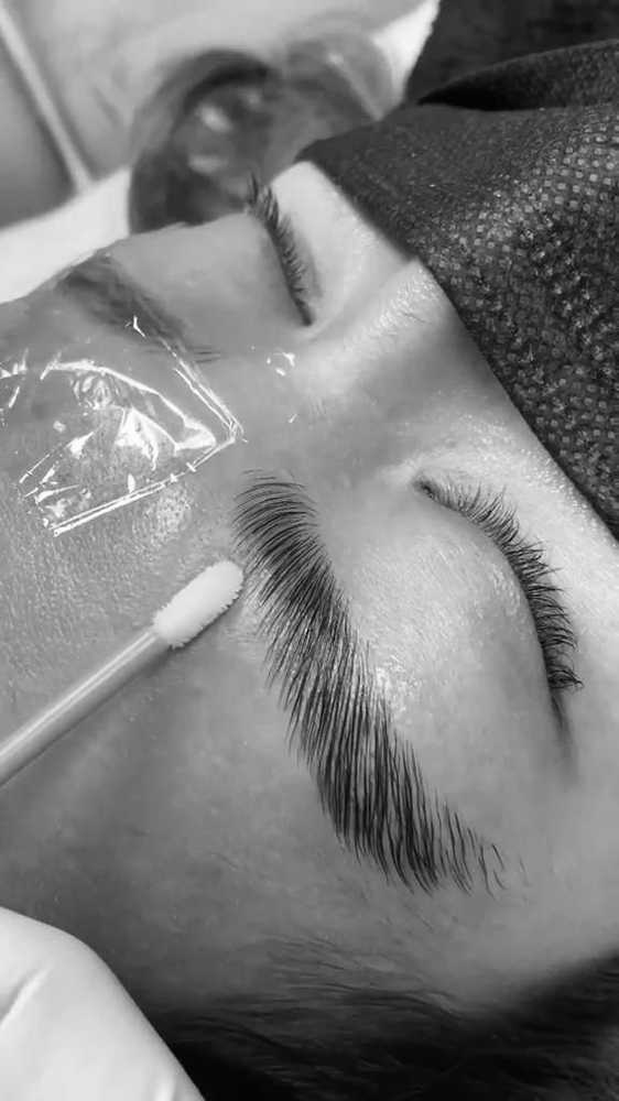 Brow Lamination + Tint