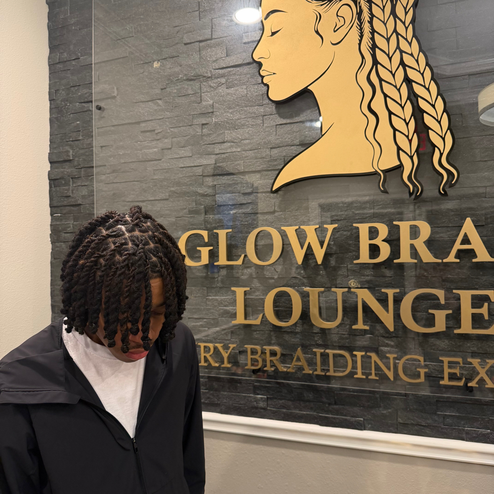 Locs retwist at Glow Braid Lounge in Pearland, TX