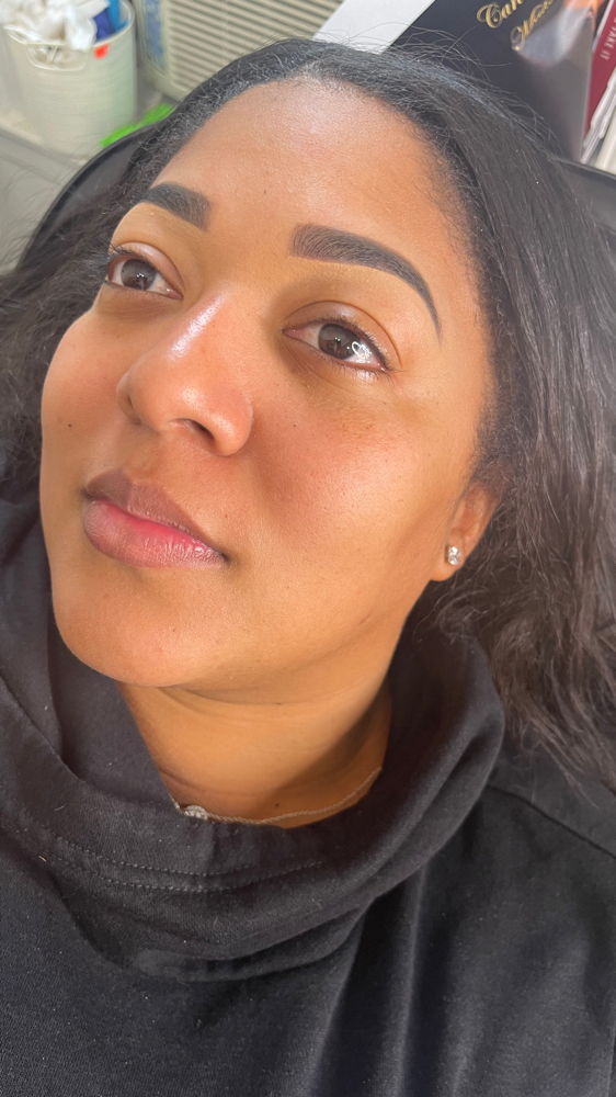 Brow Threading & Tint
