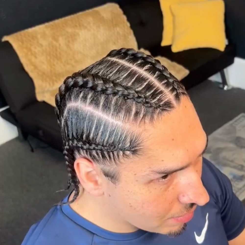 4 Stitch Braids at Juicy Braidz in San Diego, CA
