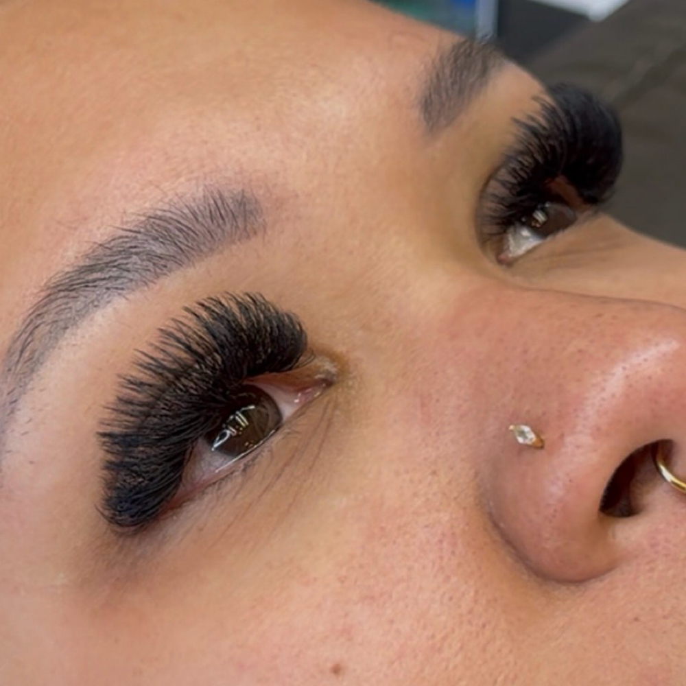 Mega Full Set (New Set/ 4+ weeks) at The Lash Room LV in Las Vegas, NV