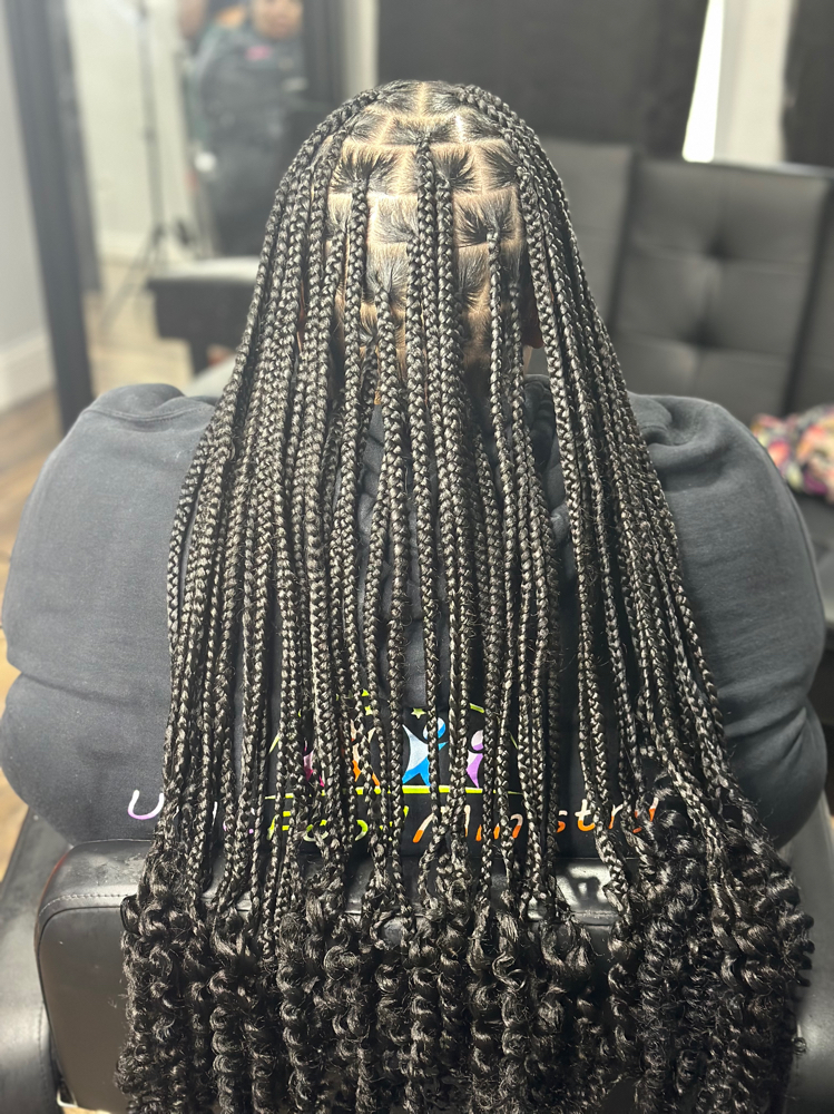 Medium Knotless