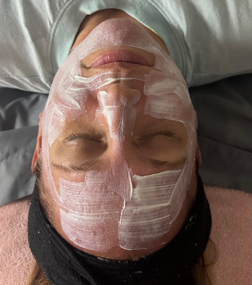 60 Minute Customized Facial