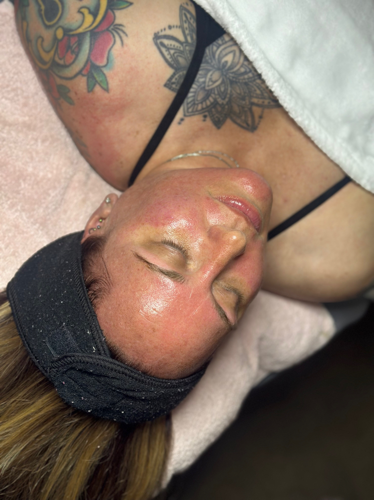 60 Minute Customized Facial