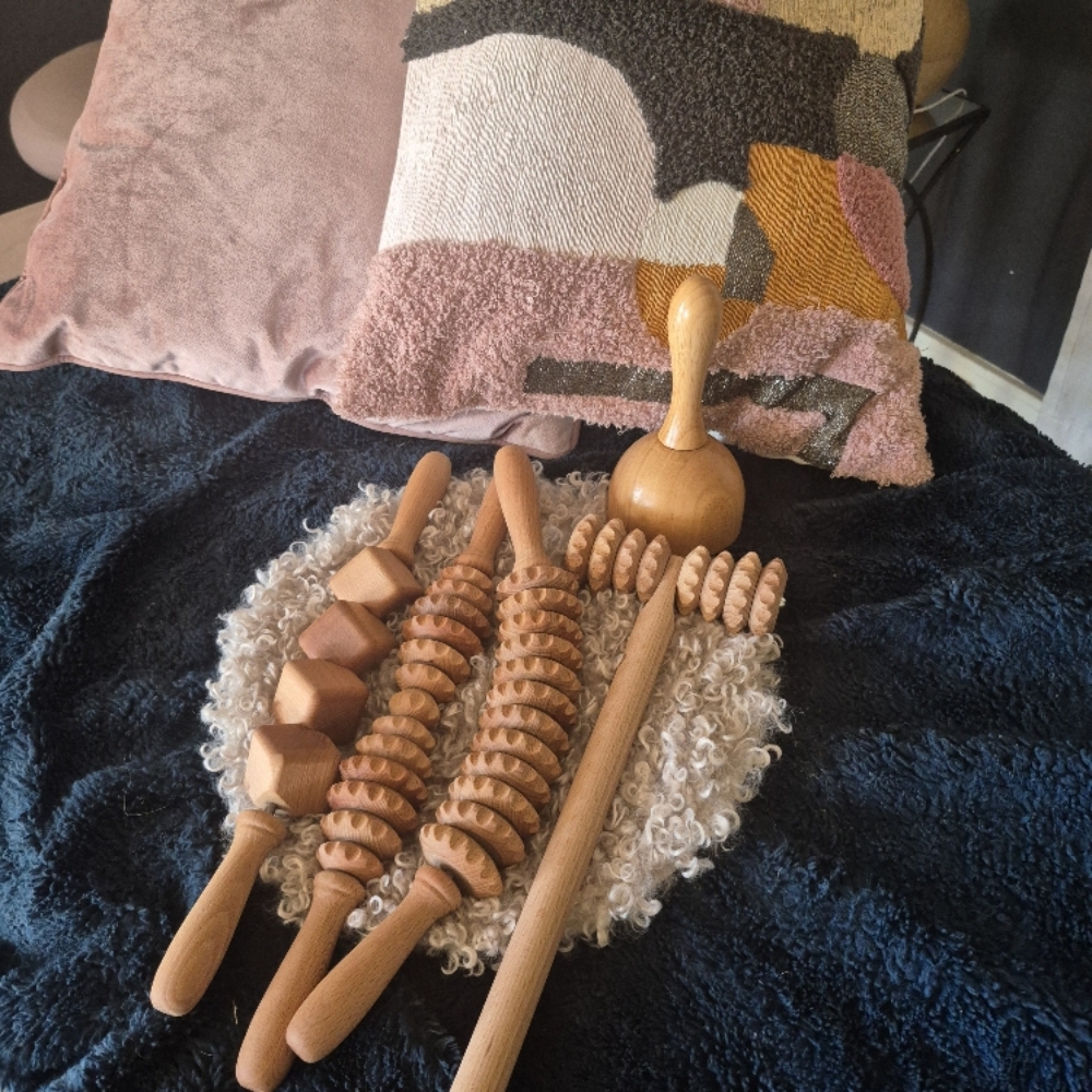 Madero Wood Massage at Sanar Massage in 98106