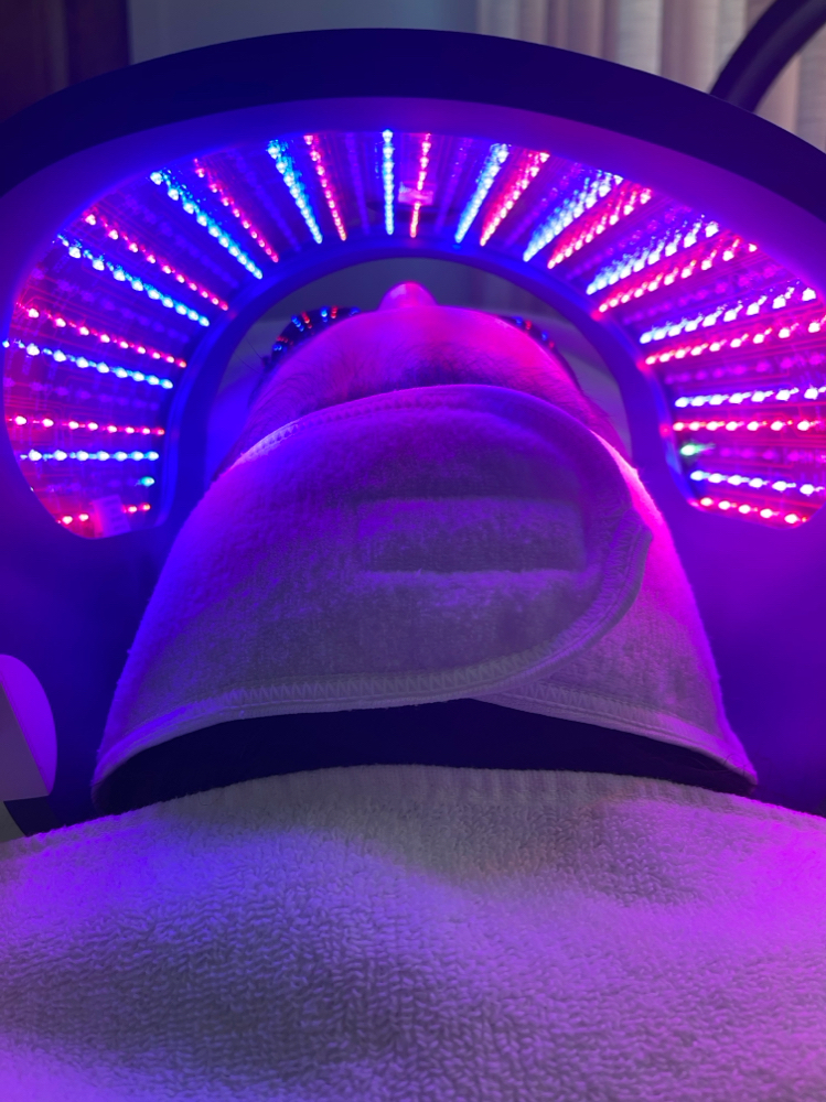 LED Light Therapy (add-on)