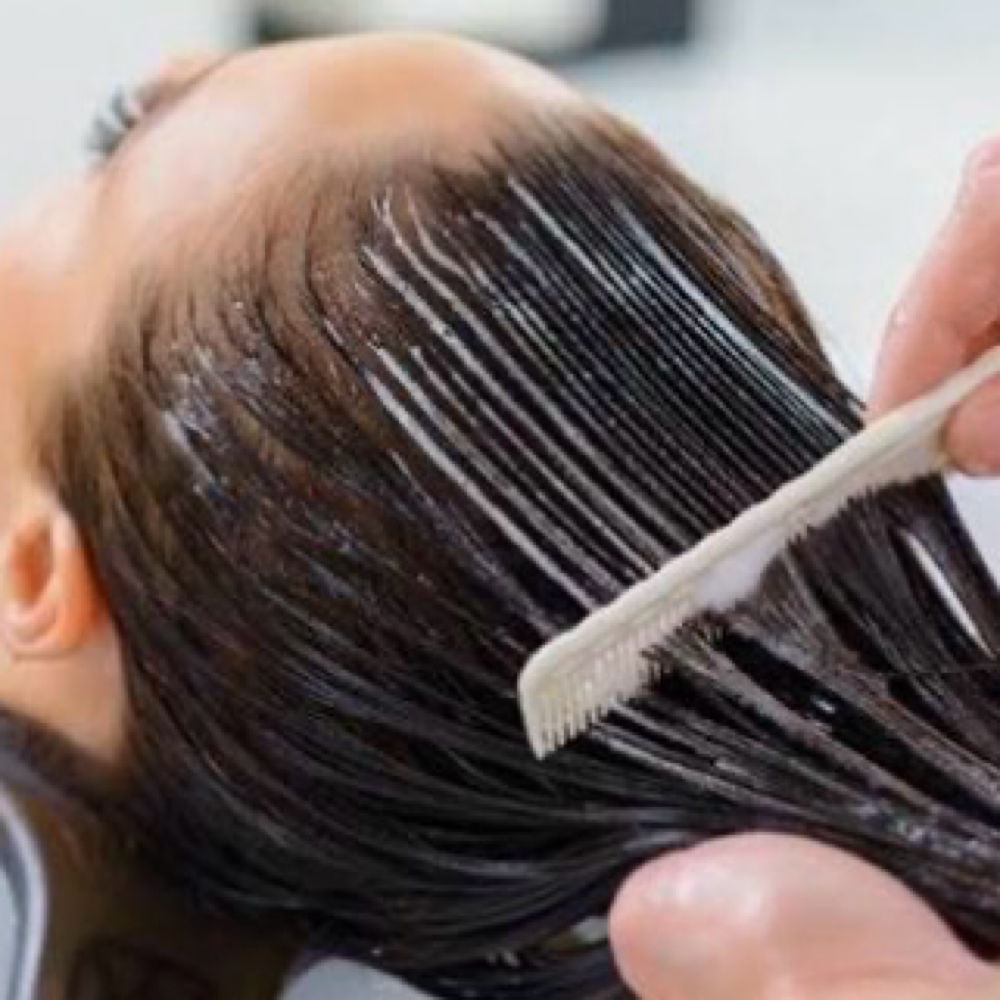 Deep Conditioning W Blowout at Elevate Beauty Lounge in Davenport, IA