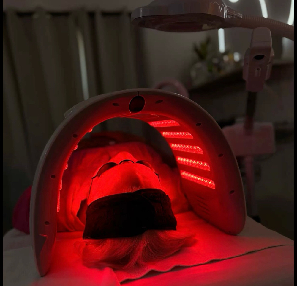 Add on red light therapy❤️ at SkinByIzabella in Toledo, OH