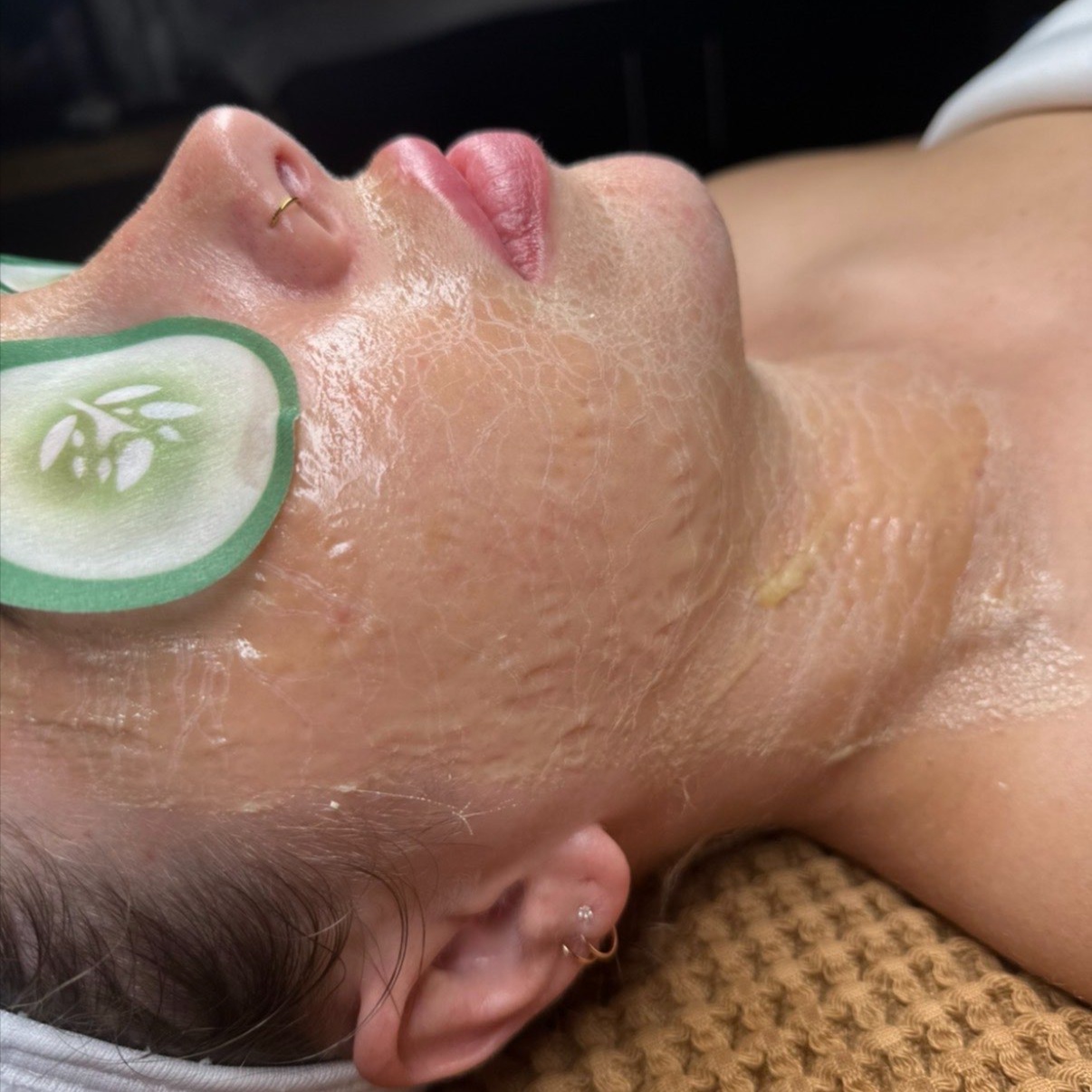 Luxe Lift Facial
