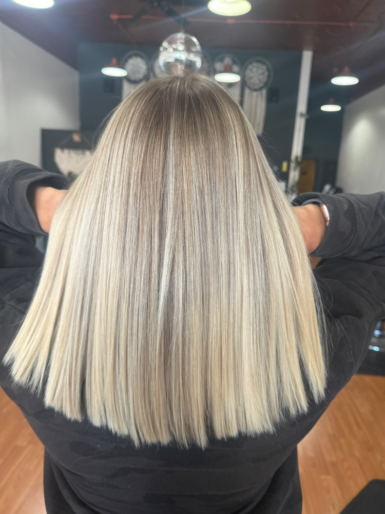 Haircut and Style at El Luna Co. Salon in Dysart, IA