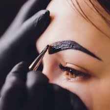 Henna Brow Design & Wax