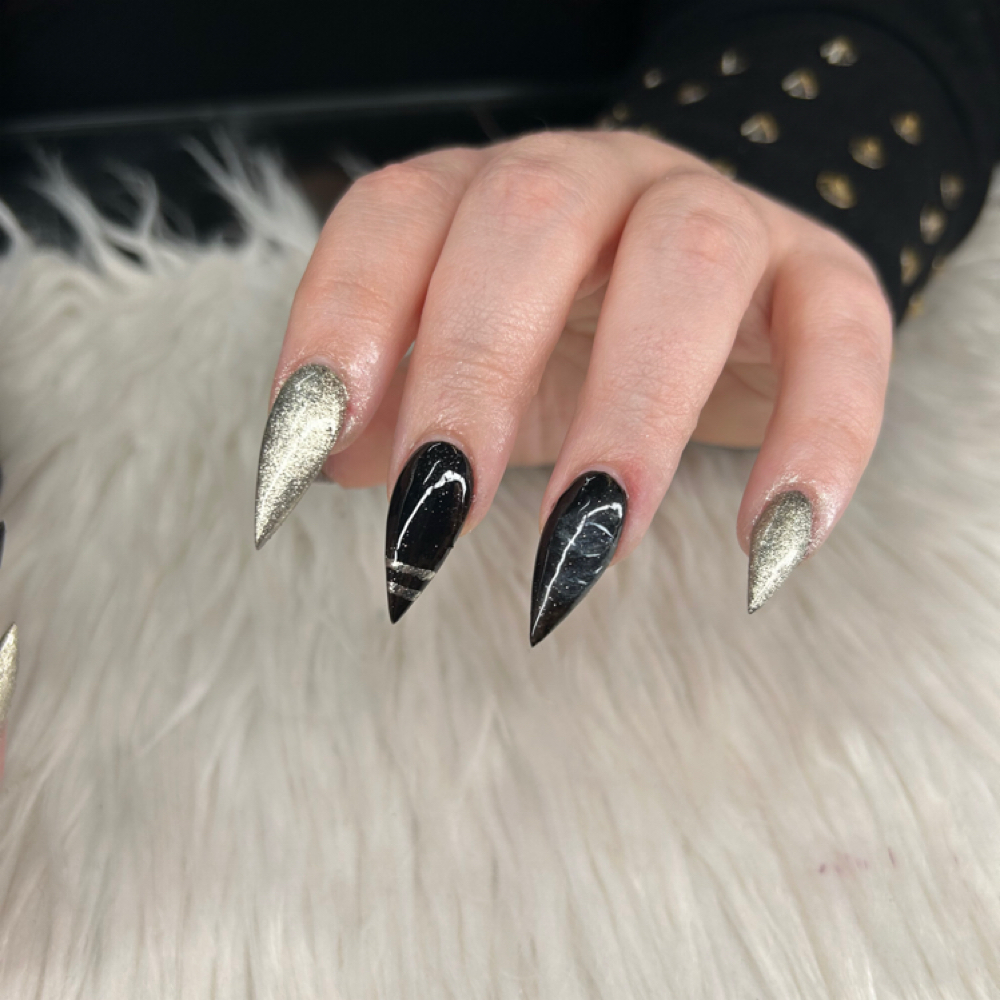 Acrylic Fullset- simple Art at RayzNailz in Berea, OH