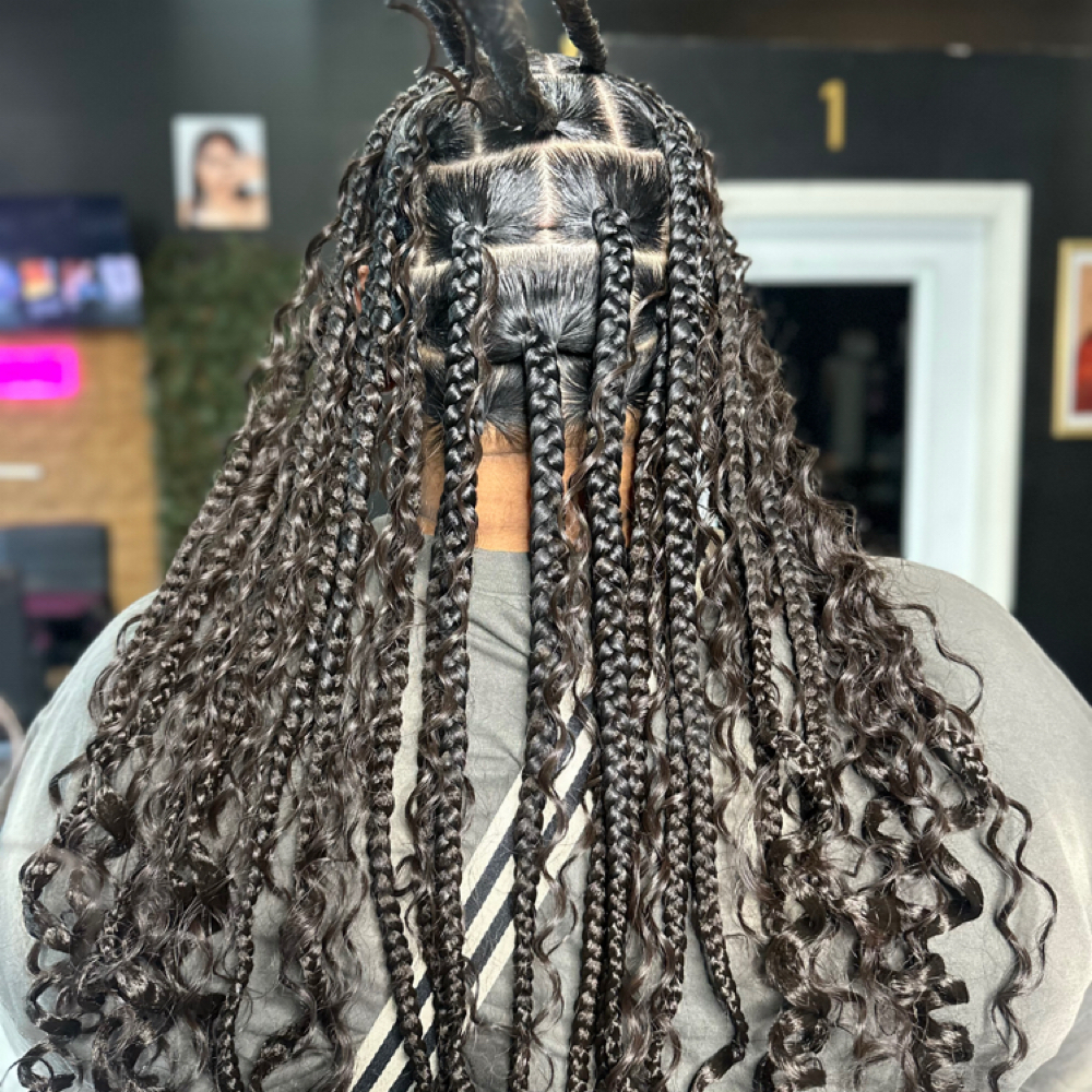 Boho Knotless (large) at Queen’z & King’z Barber Salon in Murrieta, CA