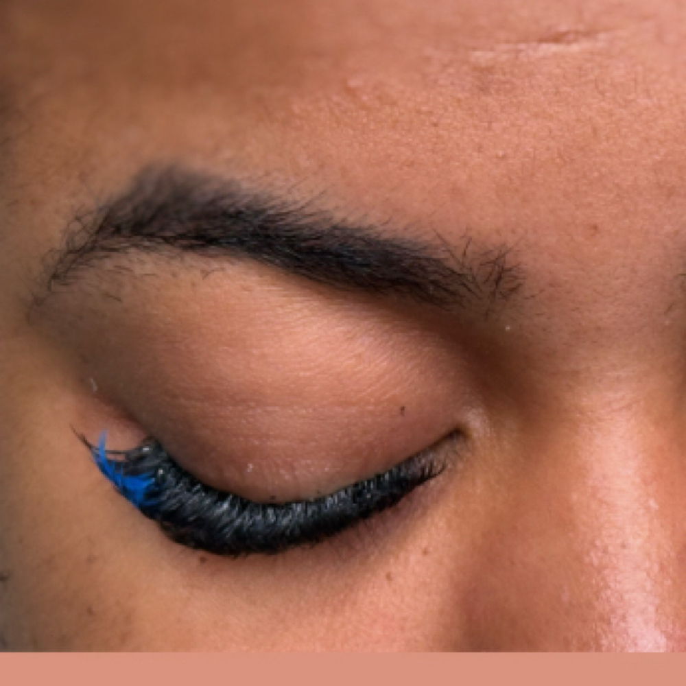 cluster lashes With Color/ Pestaña at D Mariela Miss Nails in Hazleton, PA