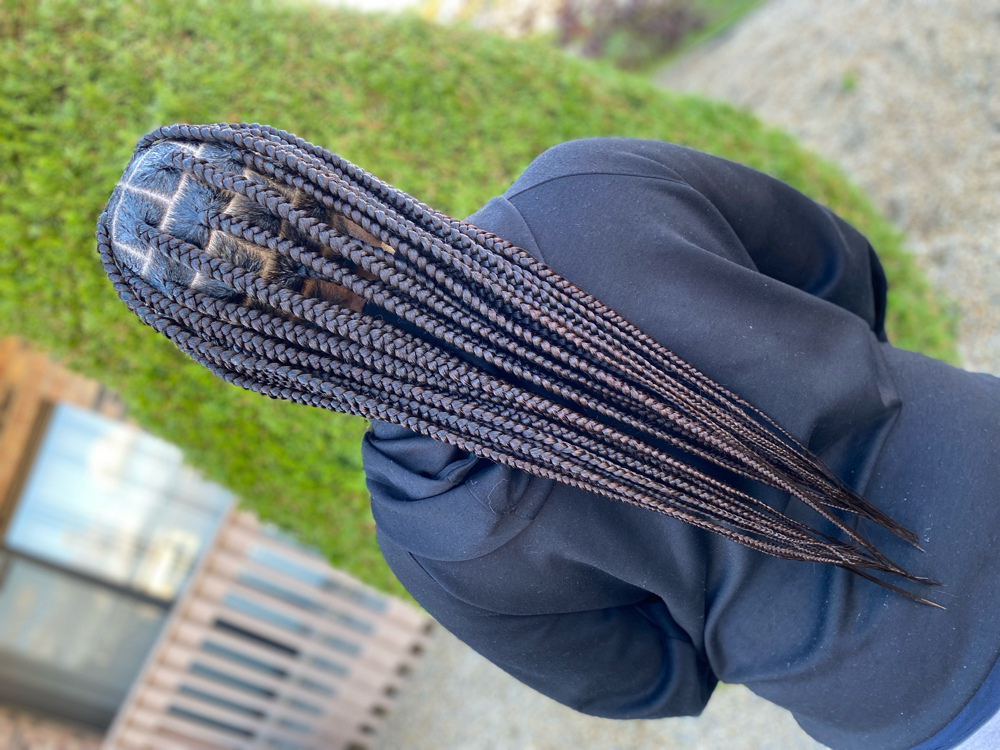 Large Knotless Braids