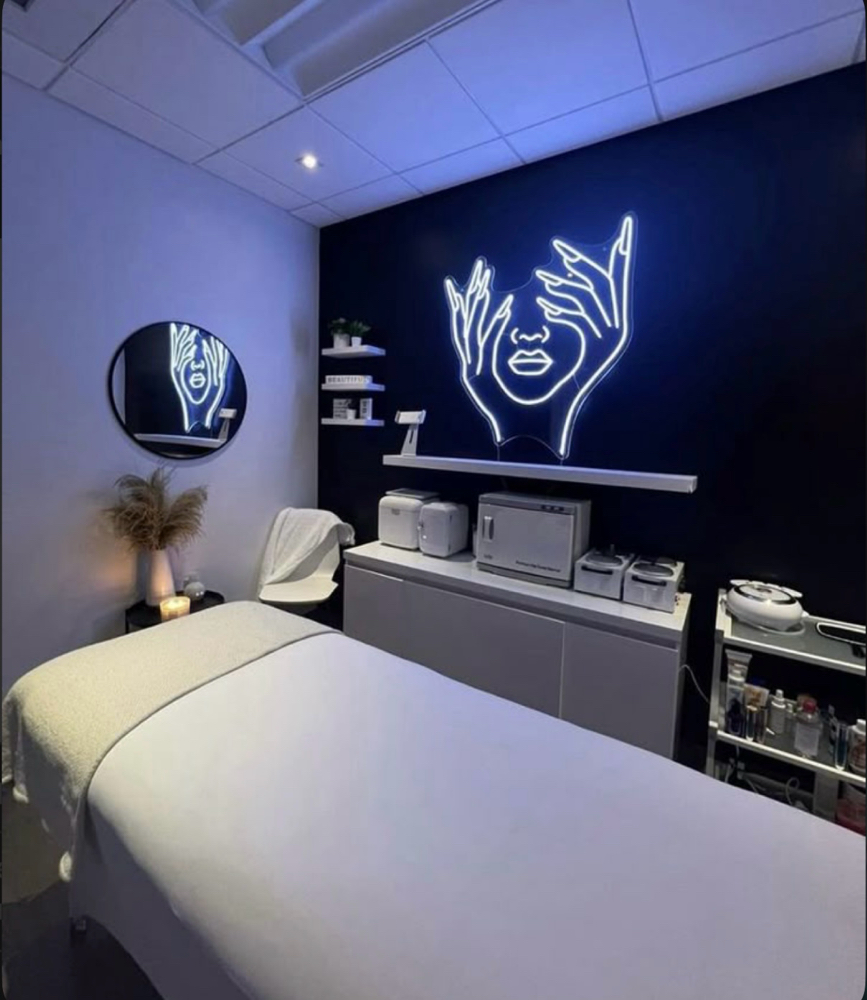 Brow Wax & Tint