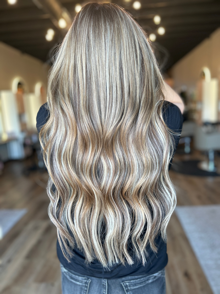 Blowdry/ Style Out W/ Extensions