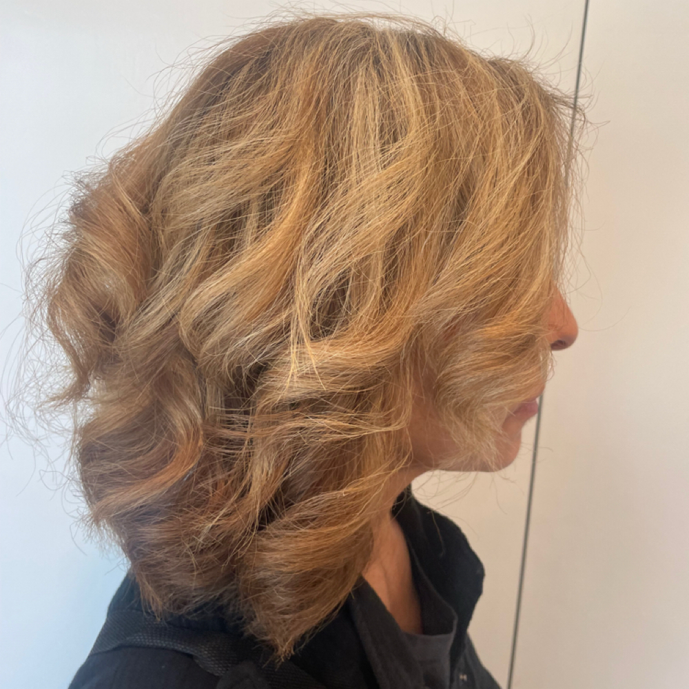 Women’s Blow Out Medium at Melissa Leake in San Ramon, CA