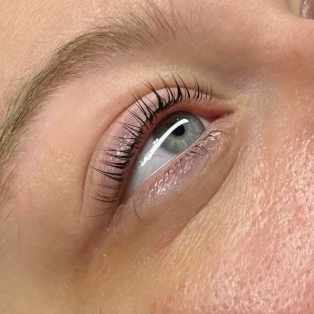 Lash Lift And Tint