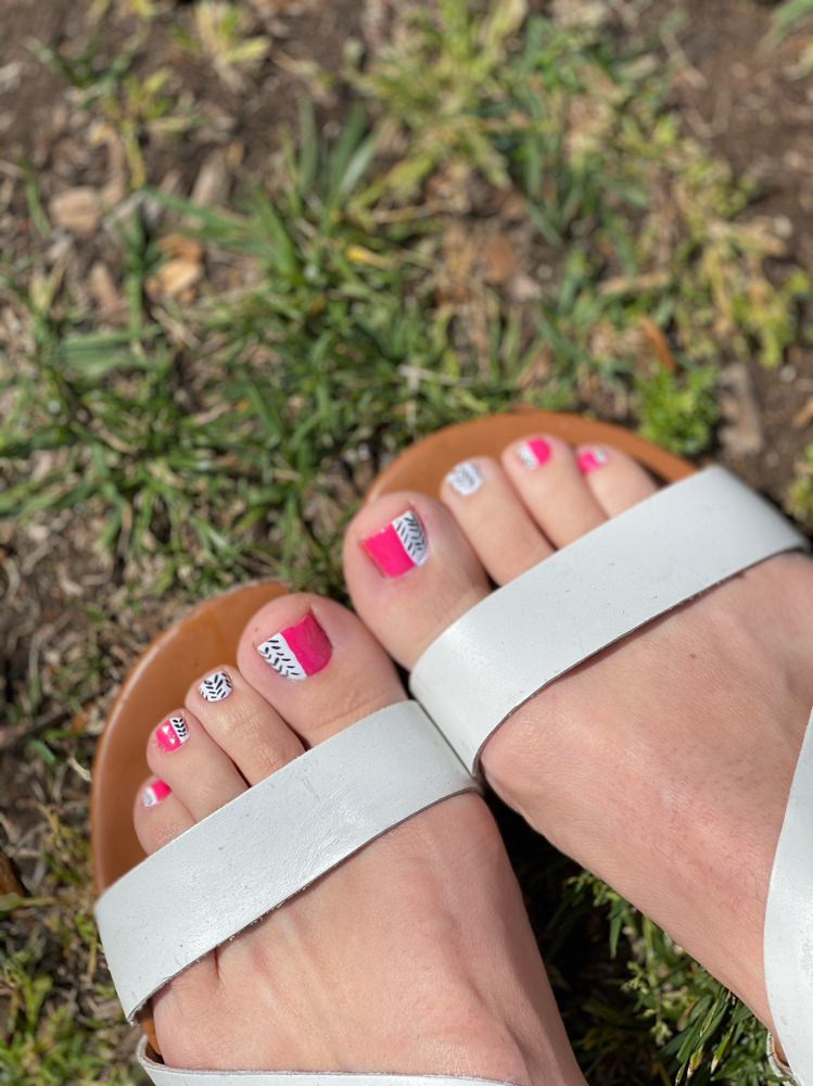 Dry Pedicure at Blush and Bronze Nails in Lincoln, CA