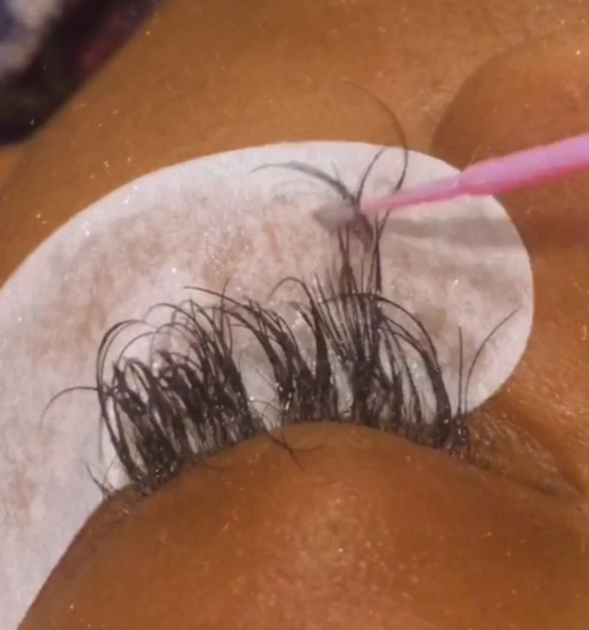 Lash Removal