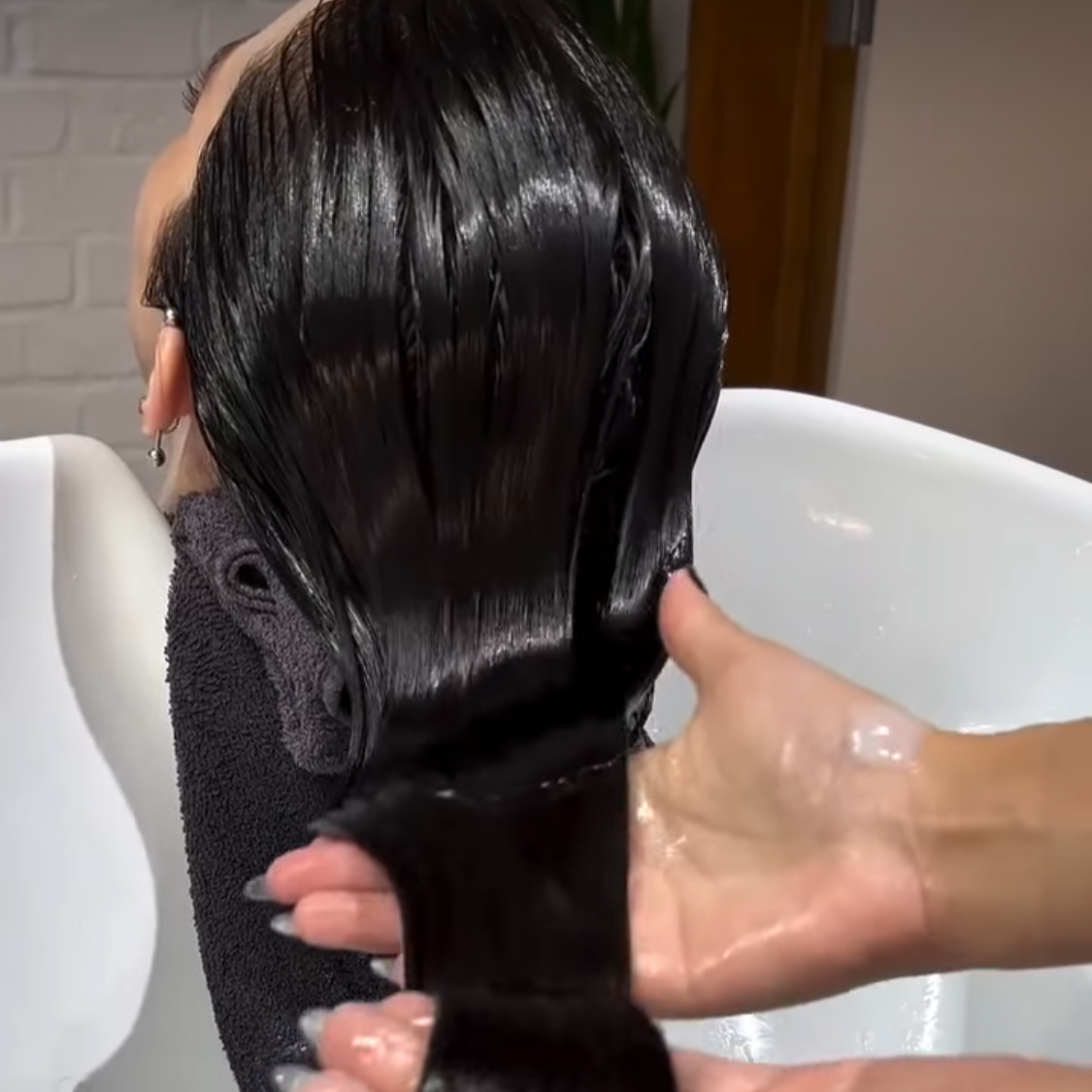 Solza - Detox + Reparative at Versed Hair Studio in San Antonio, TX