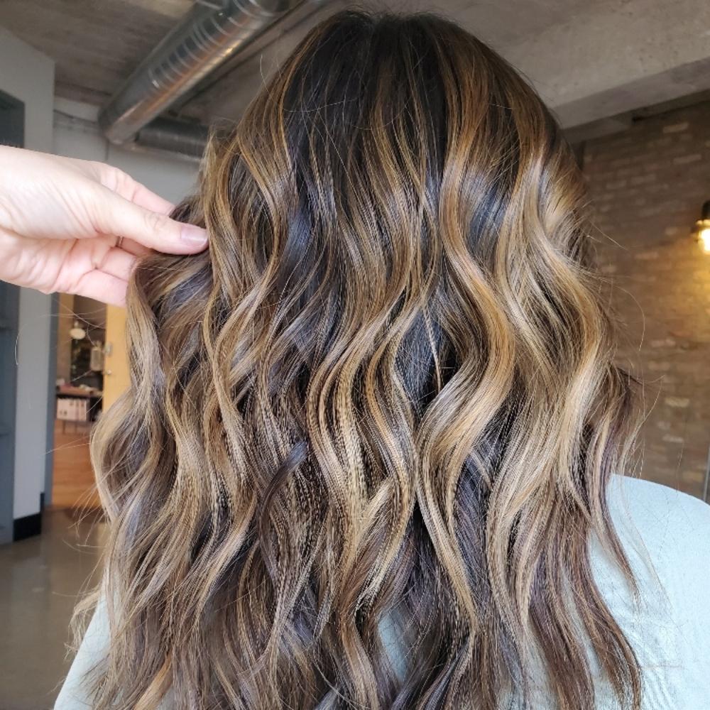 Dimensional Blonding at The Blunt Colorist in Chicago, IL