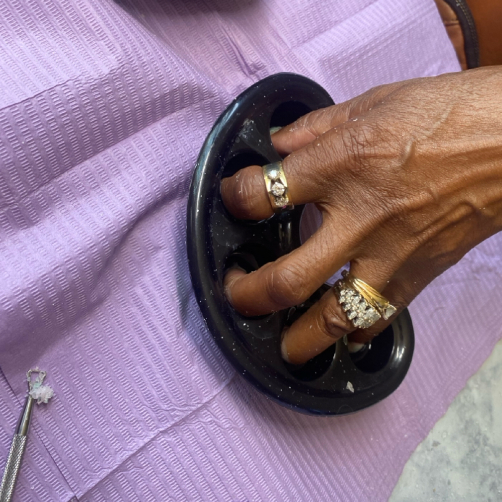 Royal Soak Off at Queen Snek Nails in Detroit, MI