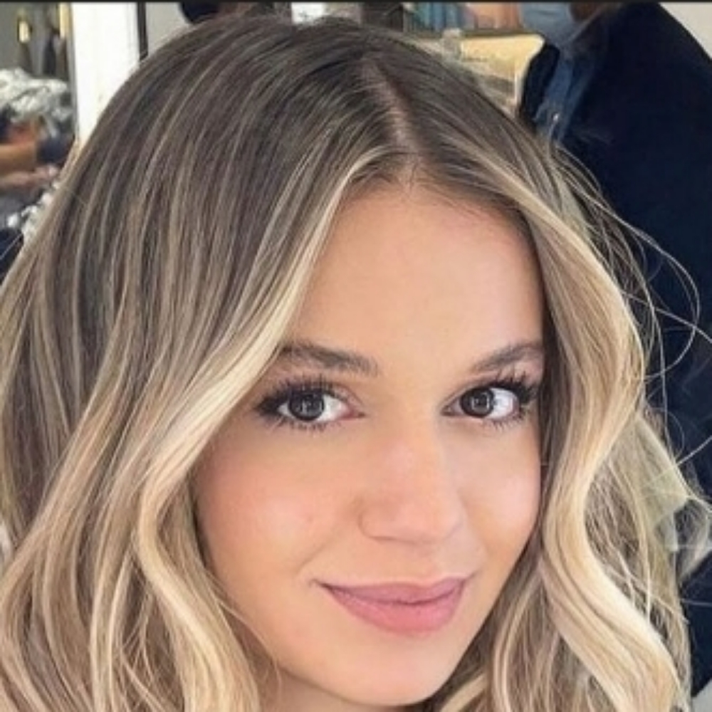 Rooted Toner Only Service at Mora's Live And Let "Dye" in Farragut, TN