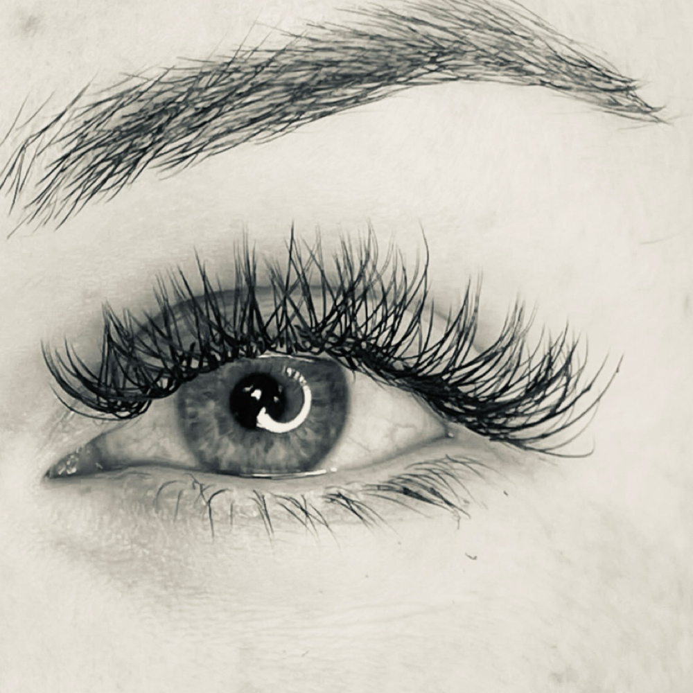 volume full set at Belle House Salon & Aesthetics in Nashville, TN