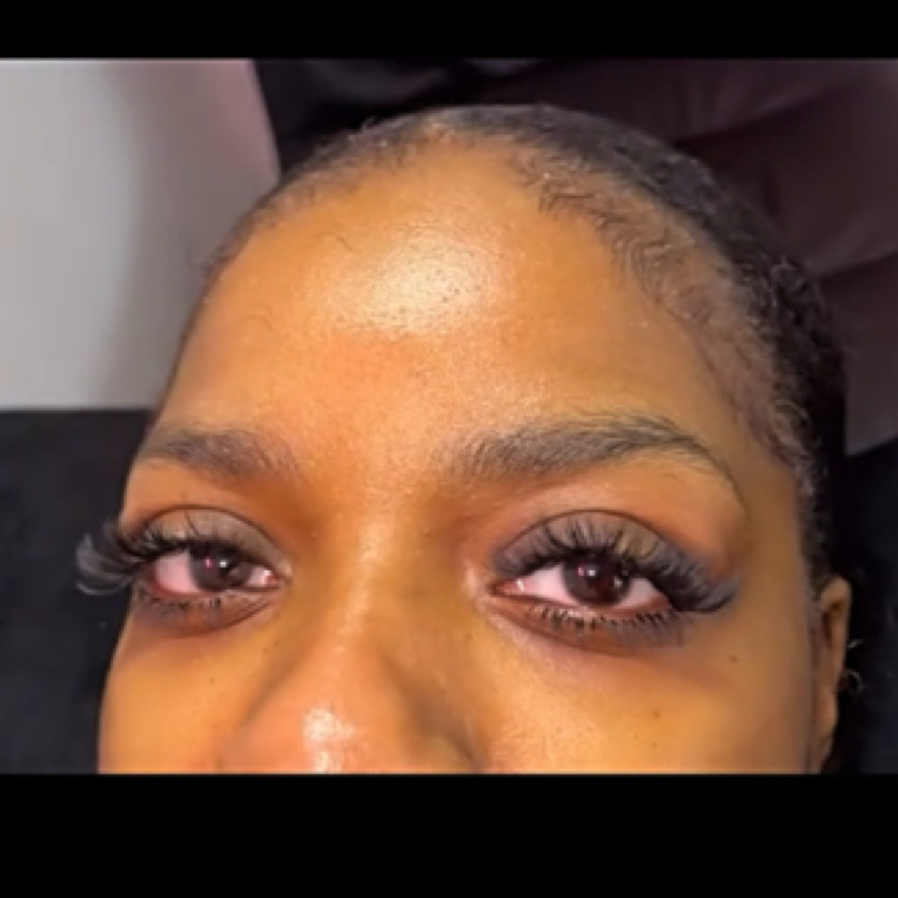 Hybrid Eyelash Extensions at Cole’s Creative Creations in Clarksville, TN