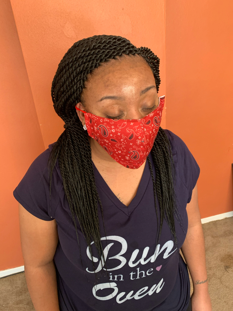Medium Mid Back Senegalese Twist