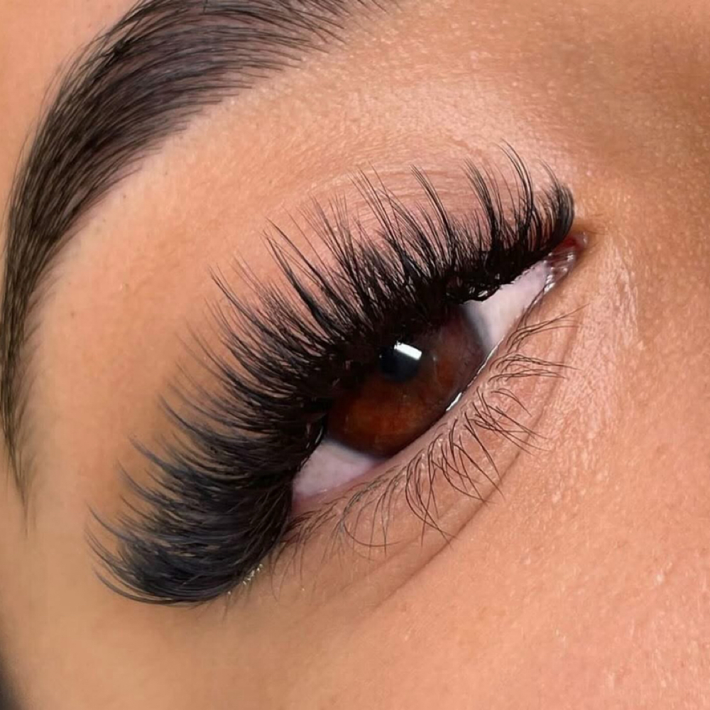 Lash membership at The Hair Hub in Edmond, OK