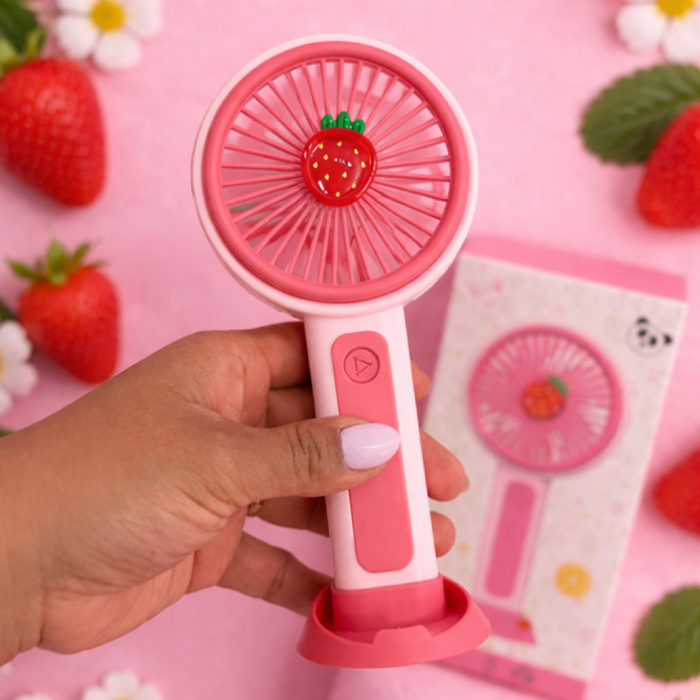 Mini 🍓Lash Fan at Lux Aesthetics in Moreno Valley, CA