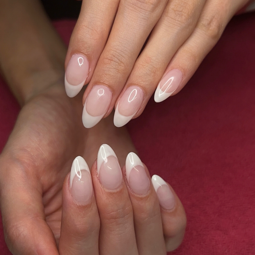 Polygel refill at The Beauty Bar in Waynesboro, MS