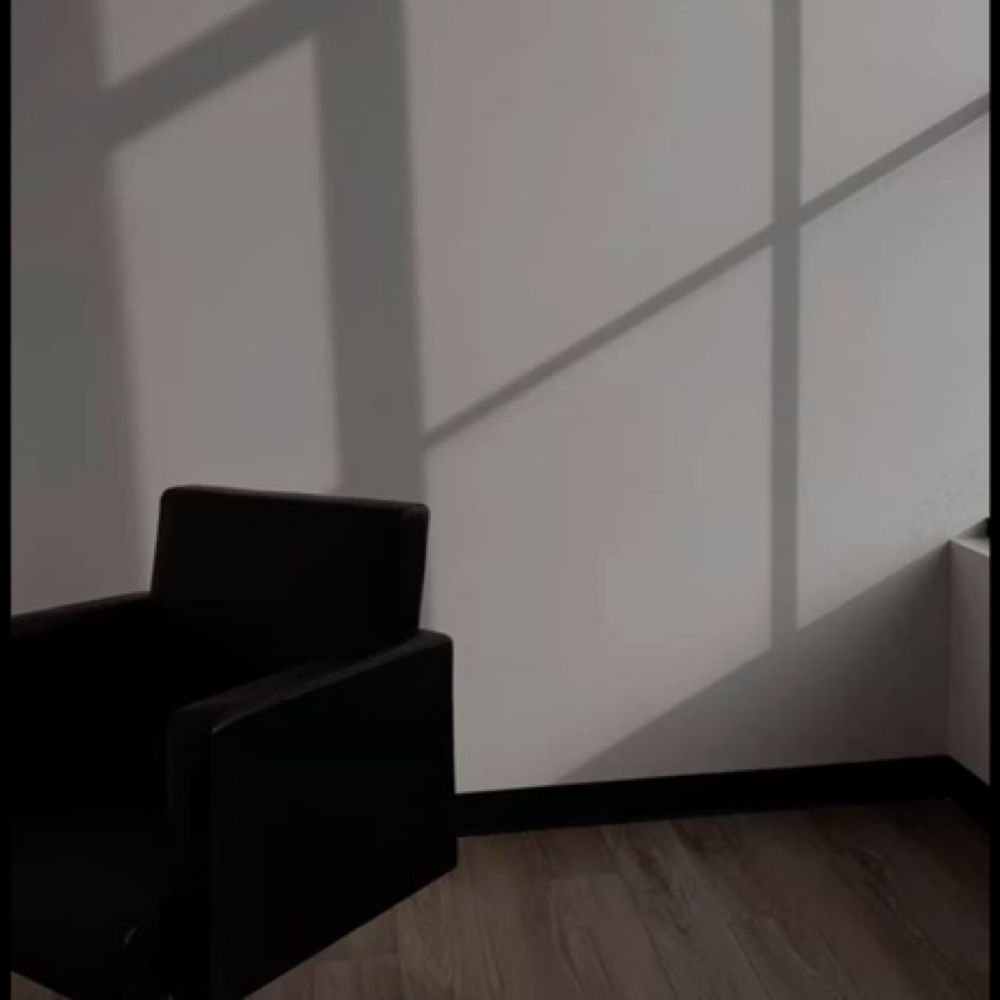 Bang Trim at LUXE Beauty Lounge by Yajaira in Normal, IL