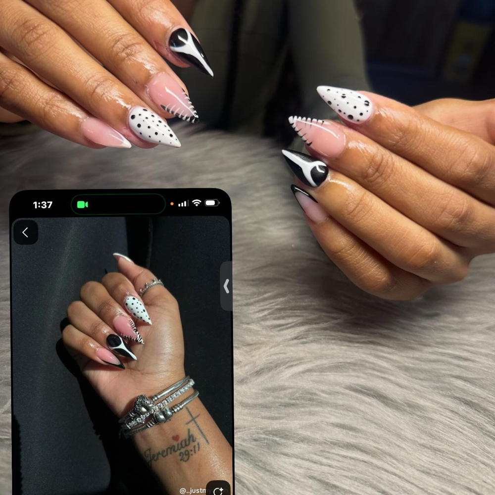 Inspo Sets at TayDidThat in Lincoln Park, MI