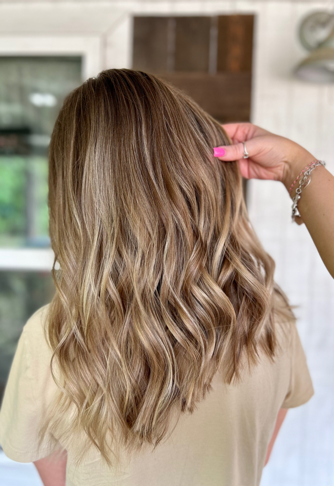 SHAMPOO BLOWOUT FRIDAY!