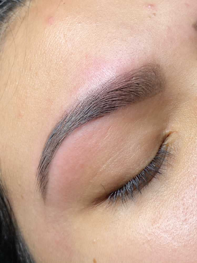 Eyebrows Threading & Tint