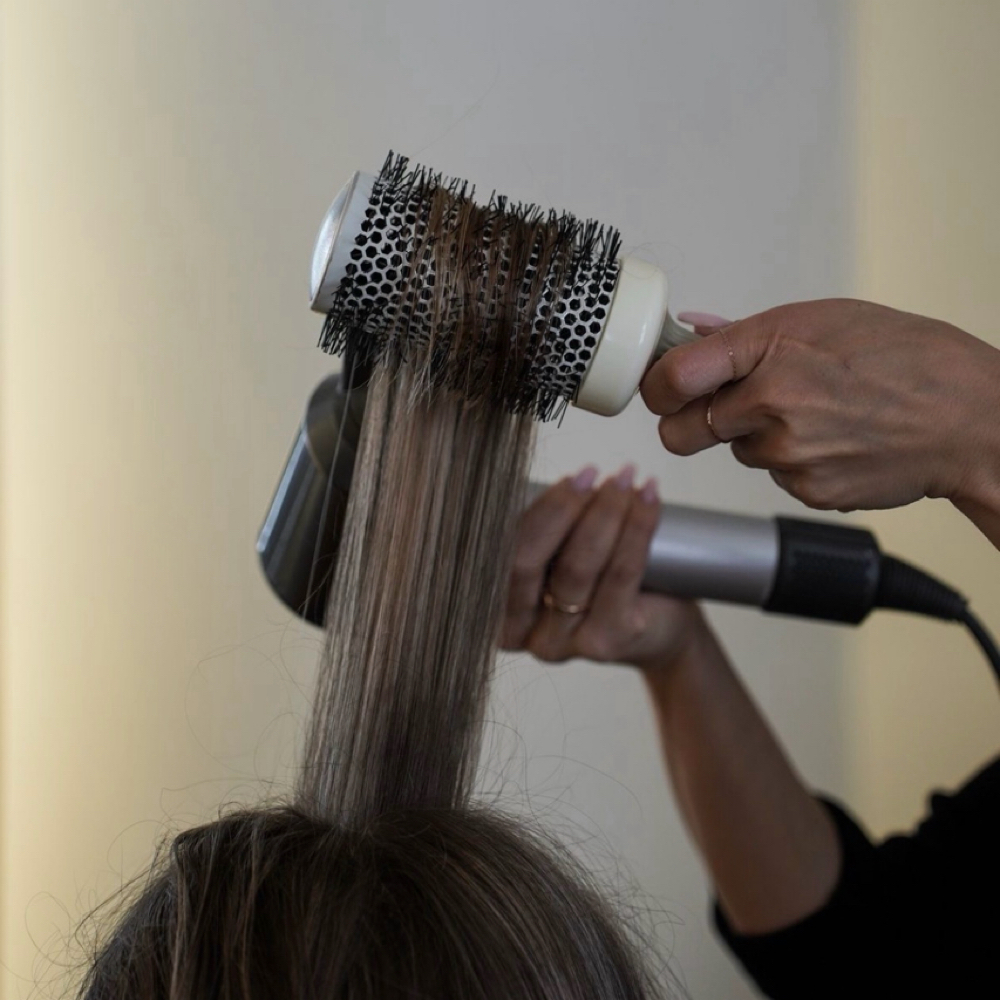 Shampoo And Blowout at Hello Gorgeous Salon in Hillsboro, OR