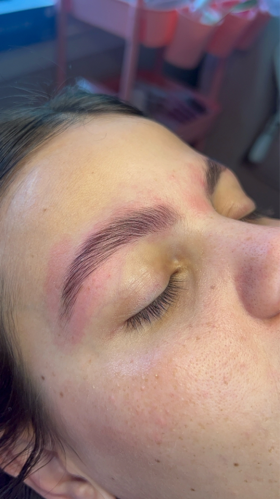 Brow Tinting