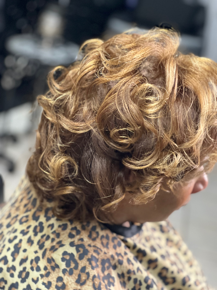 Shampoo & Rollerset
