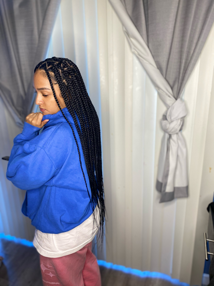 Medium Knotless Braids