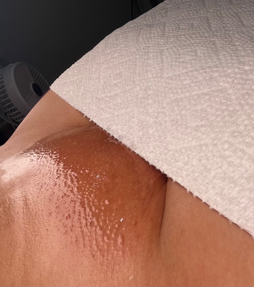 Brazilian Wax (Maintence)