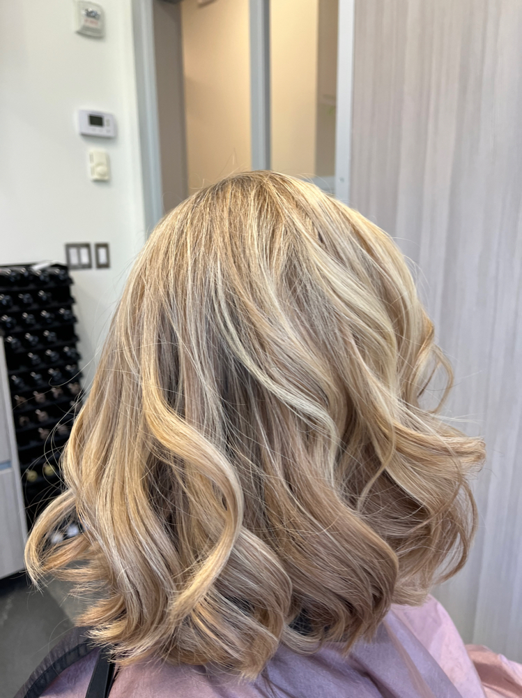 Root Touch Up & Blow-dry