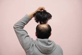 Mens Extention Removal at Echelon Beauty and Glam Bar in Dallas, TX