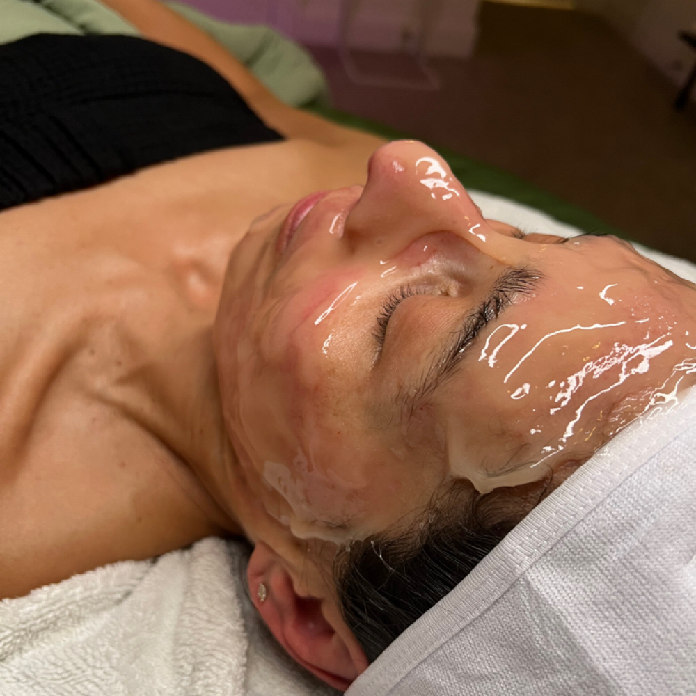 Nano/Microneedling Facial