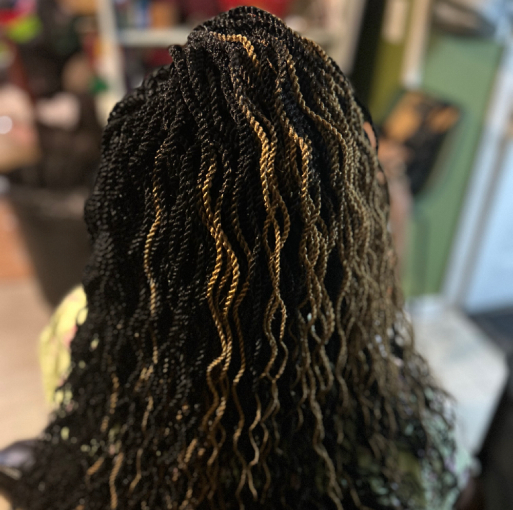 Crochet at The Beauty Bar in Leland, MS