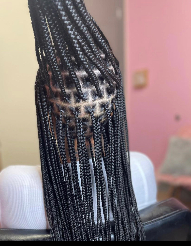 Smedium Knotless Braids