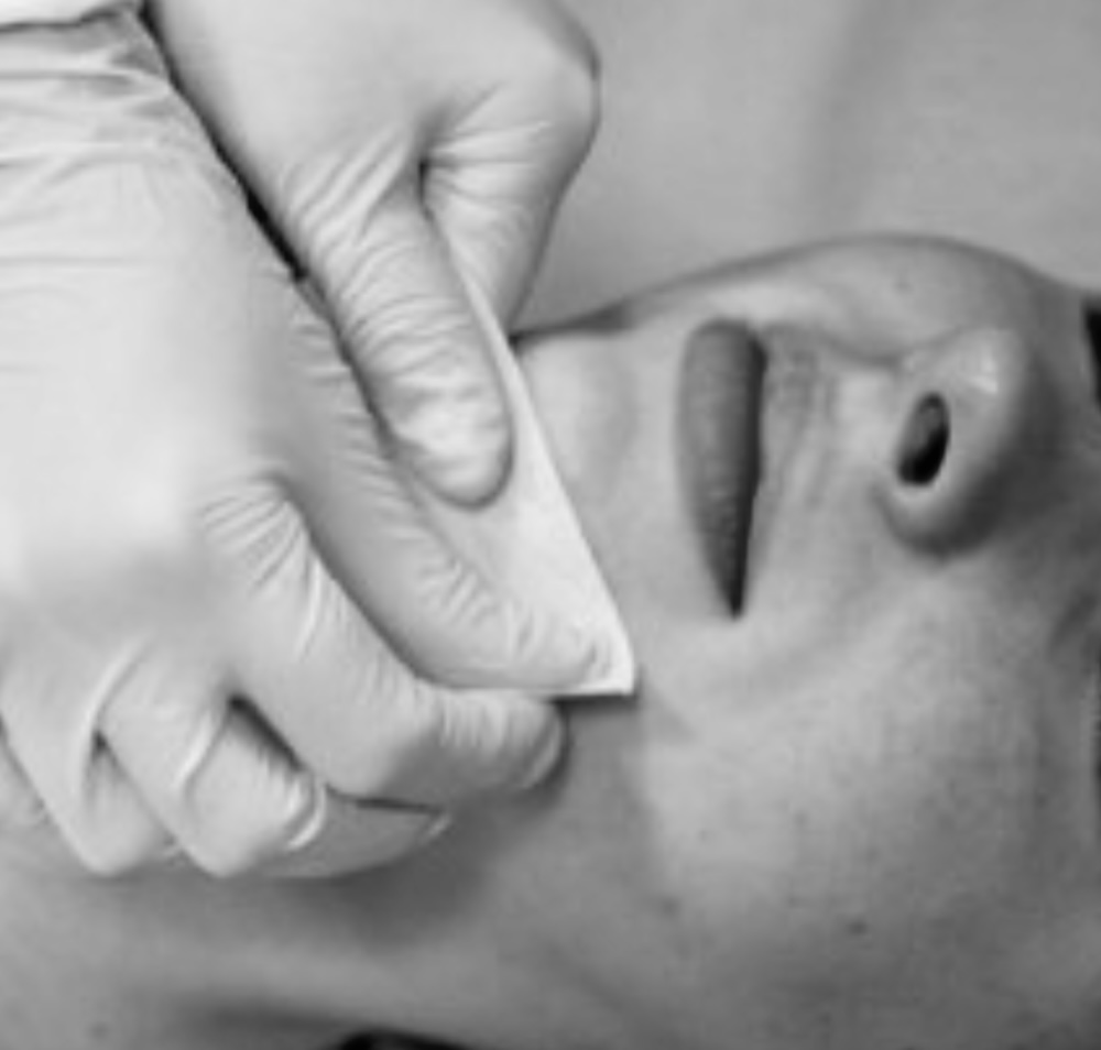 CHIN WAX